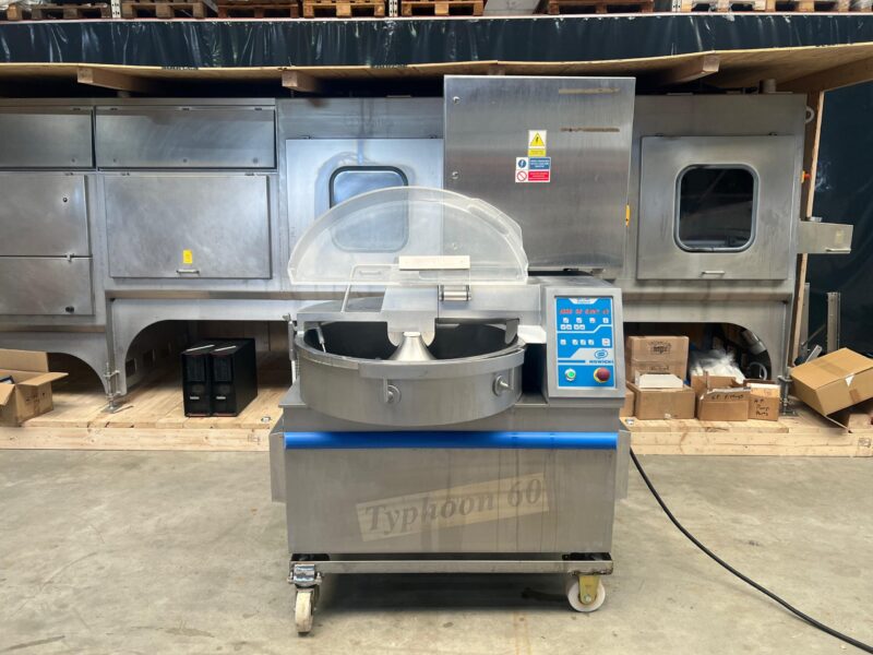 Kuter Nowicki Tajfun KN-60